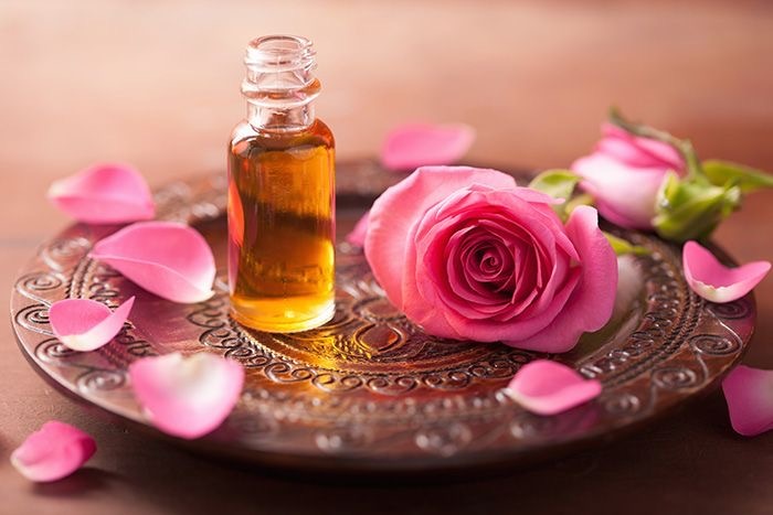 aceite de rosa mozqueta -¿Cuáles son los mejores aceites de aromaterapia ¿Cómo se utilizan los aceites de aromaterapia ¿Qué aceite es bueno para dormir?