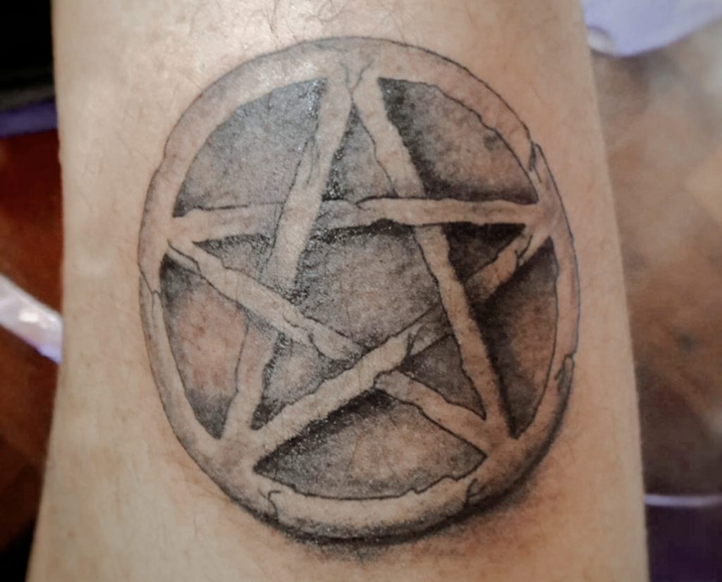 Significado de tatuarse el Pentagrama