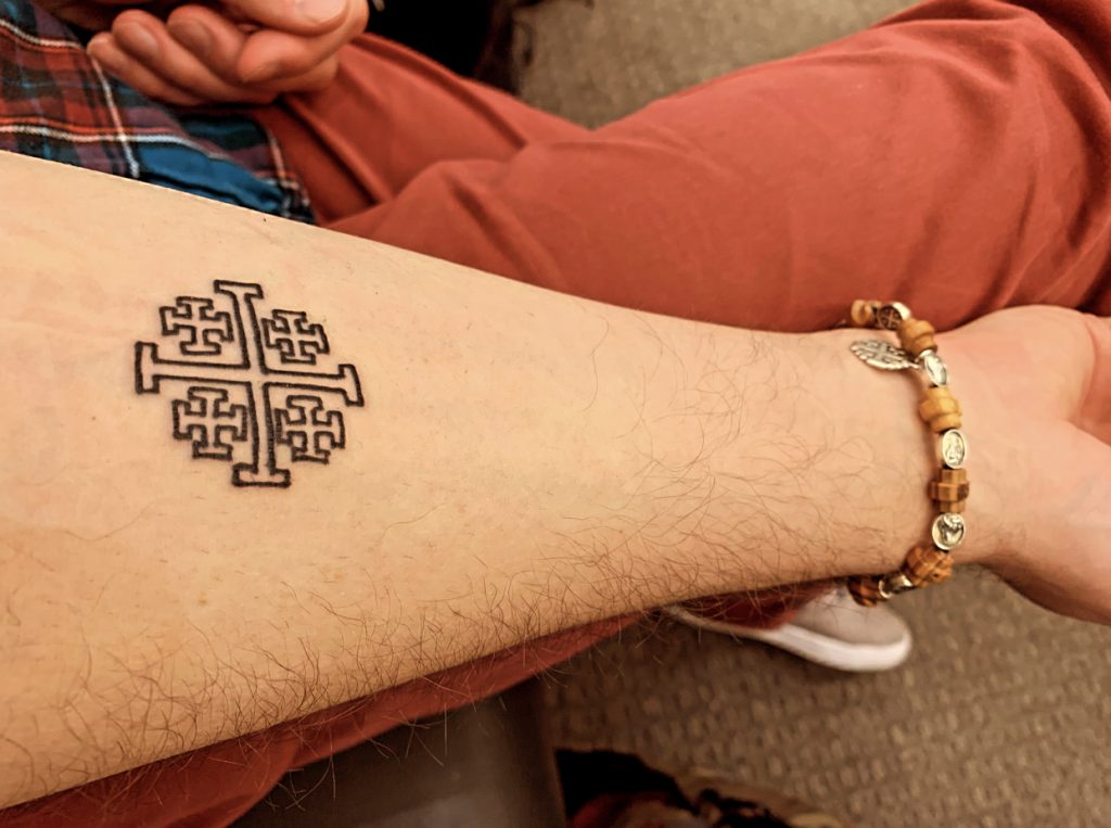 Significado de tatuarse la Cruz de Jerusalén - tatuaje cruz de jerusalen